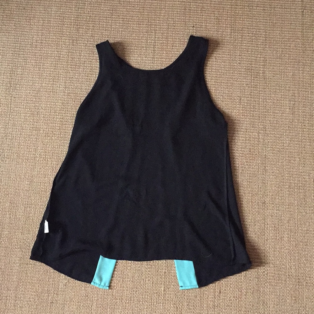 Backless black tank top